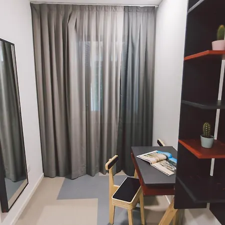 Daire Double Bedroom Across Ortigia