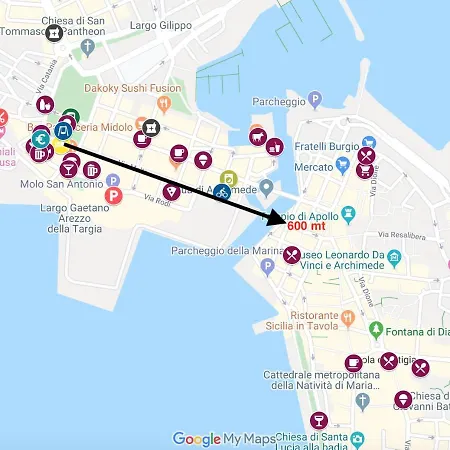 Double Bedroom Across Ortigia Daire *
